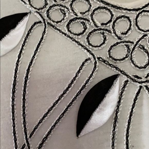 Lauren Michelle Embroidered Top - Picture 2 of 5